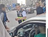 خناقة على أولوية المرور.. الحقيقة الكاملة لفيديو مشادة المحاسب وربة المنزل