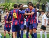 حمزة عبد الكريم يسجل هاتريك فى ليلة تتويج شباب برشلونة بلقب الدورى.. فيديو
