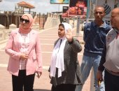 نائب محافظ الإسكندرية تقوم بجولة موسعة بحي وسط للارتقاء بالمظهر الحضاري