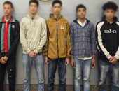معركة السرفيس.. 6 طلاب يمزقون جسد شاب بأسلحة بيضاء بسبب أولوية الركوب