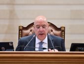 رئيس مجلس النواب يدعو الأعضاء للالتزام بالوقت فى مناقشة الحساب الختامى