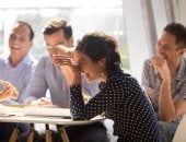 5 أبراج حسها الفكاهى عالى.. القعدة مش بتحلى من غيرهم