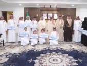 تعزيزا للتميز التعليمى.. نائب أمير نجران يكرم 20 طالبا وطالبة متميزين فى «منافس»  