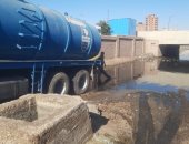 مياه الغربية تتدخل لحل مشكلة طفح المصرف المغطى بنفق أبو دراع بالمحلة 