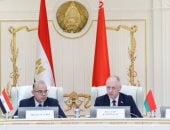 وزير الاستثمار يناقش مع وزير التجارة البيلاروسي تعزيز تواصل مجتمع أعمال البلدين