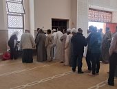 مستشفى سانت كاترين تنظم قافلة طبية بالمسجد المقدس.. صور