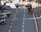 تطوير المعدات ورصف الطرق وتركيب 100 عمود بكفر الشيخ واستمرار الرقابة