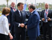 الرئيس السيسى يؤكد لماكرون موقف مصر الثابت الداعم لأمن واستقرار الدول العربية الشقيقة