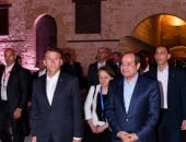 الرئيس السيسى يصطحب ماكرون فى جولة تفقدية بالإسكندرية.. الجولة شملت الممشى السياحي بالكورنيش وصولًا إلى قلعة قايتباي التاريخية.. ومأدبة عشاء تكريمًا للرئيس الفرنسي ورؤساء وفود الدول المشاركة.. صور
