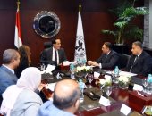 وزير الاستثمار يبحث خطط رفع كفاءة الأداء المؤسسي وتطوير العنصر البشرى