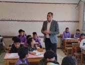 وكيل تعليم دمياط يتابع انتظام امتحانات المستوى الرفيع بمدارس اللغات