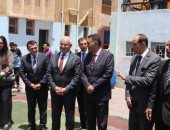 محافظ القليوبية وسفير أذربيجان يتفقدان مدرسة الصداقة المصرية الأذربيجانية