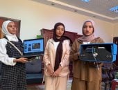 سيارة كهربائية وميزان إلكترونى.. مشروعات تخرج مبتكرة لطلاب الهندسة بسوهاج