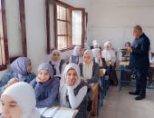 وكيل تعليم الفيوم في زيارة مفاجئة بمدرسة المندرة الإعدادية.. ماذا حدث؟