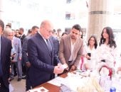 منتجات طبيعية من صنع الطلاب.. 17 ابتكارا علاجيا وتجميليا بصيدلة سوهاج