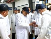  رئيس الوزراء يتفقد توسعات مصنع "اتش بي فولر" للمواد اللاصقة