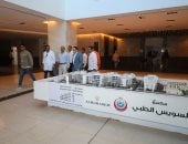 محافظ السويس يتفقد المجمع الطبي لمتابعة الحالة الصحية لمصابي حادث الجناين