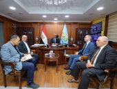 محافظ كفر الشيخ يناقش التوسع فى مشروعات الغاز وخدمات «حياة كريمة»