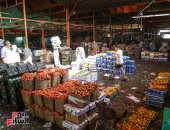 خير بلدنا.. سوق العبور مملكة الفواكه والخضراوات فى مصر