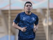 محمد حمدي يبدأ المرحلة الثالثة من العلاج بعد جراحة الصليبي