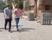 رئيس حى العجوزة يتابع أعمال التطوير ورفع الكفاءة بالشوارع.. صور