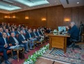 وزير الانتاج الحربي يتابع الأداء المالي والإنتاجي للشركات التابعة
