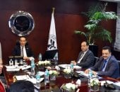 الرئيس التنفيذي للهيئة العامة للاستثمار يتابع تطوير منظومة الأداء الاقتصادى