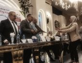 صيادلة الشرقية تكرم النماذج المتميزة.. وتؤكد: الصيدلي خط الدفاع الأول.. صور