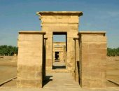 معبد هيبس جوهرة العصر الصاوى التراثية الفريدة بالصحراء الغربية.. آخر نسخة للمعابد الفارسية فى مصر ورمز الوادى الجديد الرسمى.. يمثل سجلا تاريخيا للحضارة.. ويشهد تعامد الشمس على قدس الأقداس مرتين سنويا.. صور