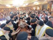 مدينة إسنا بالأقصر تحتفل بعيد الأم دولاجى وأولادها الأربعة في كنيستهم التاريخية