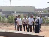 محافظ القليوبية خلال حملة مكبرة لإزالة بناء مخالف: الأرض الزراعية أمن قومى