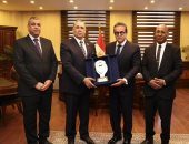 نقيب المحامين يلتقى وزير الصحة لبحث تعزيز الخدمات الصحية لأعضاء النقابة