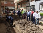 رئيس مياه القليوبية يتابع أعمال توصيل المياه في الخانكة 