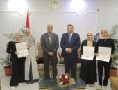 محافظ قنا يكرم الطلاب الحاصلين على المركز الأول بمسابقة كوديفر.. صور
