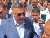 محافظ قنا يستجيب لطلب بائع شاي ويوجه بتوفير كشك له.. فيديو