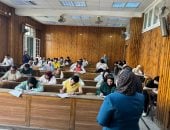 انطلاق امتحانات الفصل الدراسى الثانى بكلية الآداب جامعة القاهرة اليوم