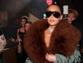 كيم كارداشيان تتعرض للسخرية بسبب إطلالتها الثقيلة في عرض Gucci بنيويورك