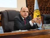 محافظ الغربية يناقش عددا من الملفات الخدمية والتنموية خلال المجلس التنفيذى