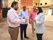 ​مدير تعليم القاهرة تتفقد لجان امتحانات النقل وتوجه بتوفير أجواء مناسبة للطلاب