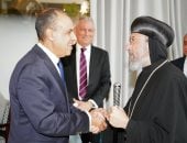 وزير الخارجية يلتقى أسقف الكنيسة القبطية فى لندن