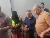 ضبط مصنع لإعادة تعبئة زيوت مجهولة المصدر وتقليد علامات تجارية ببني سويف