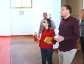 محافظ البحيرة تتفقد موزع شركة الكهرباء بمركز إدكو.. اعرف التفاصيل