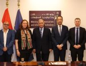وزير الاتصالات يبحث دعم الشركات الناشئة وتوسيع التجارة الرقمية لتعزيز الاقتصاد