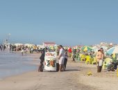 قبل زحمة العيد.. إقبال كثيف على شواطئ رأس البر المجانية.. فيديو