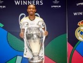 رسميا ريال مدريد يعلن رحيل ألابا