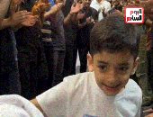 طفل من الإمارات الشقيقة يُنهي رحلته العلاجية بمصر.. ومشهد مؤثر يخطف القلوب