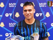 لاوتارو يحصد جائزتي الأفضل في الكالتشيو ولاعب الشهر داخل الإنتر