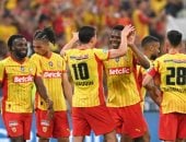 لانس يهزم نيس 3 - 1 ويتوج بكأس فرنسا للمرة الأولى في غياب عبد المنعم