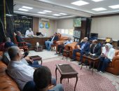 مياه سوهاج توقع عقود تنفيذ مشروعات توسعات محطتى رفع صرف صحى بمركز طهطا