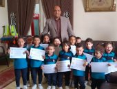 أطفال بكفرالشيخ يتبنون مبادرة لترشيد الكهرباء ورئيس مدينة دسوق يكرمهم.. صور